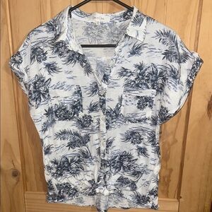 Eden & Olivia Navy and White Floral Button-Down Shirt